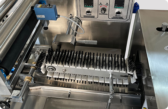 Stainless Steel Medical Mask Packaging Machine KD-350D